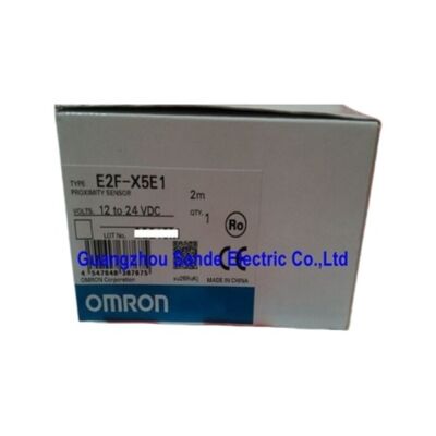 เครื่องตรวจจับสวิทช์ความใกล้ของ Omron E2F-X5E1 E2FX5E1