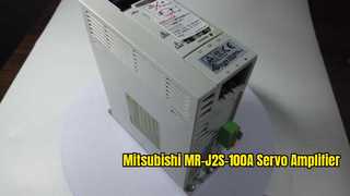 Mitsubishi MR-J2S-100A เซอร์โวแอมป์ | ตู้โชว์ผลิตภัณฑ์แบบเต็ม MELSERVO-J2S 1kW