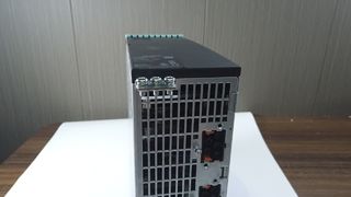 ไดรฟ์สองแกน 2x5A ขนาดกะทัดรัด